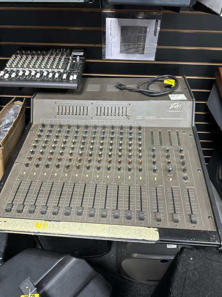 Used Behringer EUROPOWER PMH3000 Powered Mixer