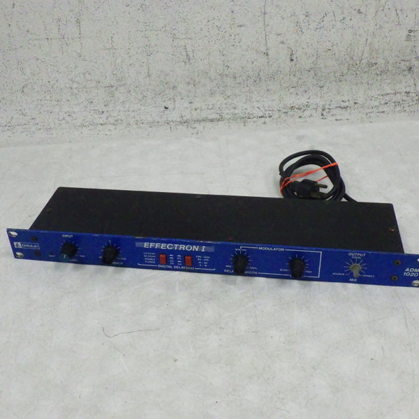 Used Yamaha E1005 ANALOG DELAY Delay