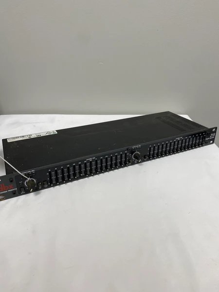 タイムセール プロフェッショナル EQ イコライザー ヤマハ Q1027 Used Yamaha Q1027 GRAPHIC EQ Equalizer