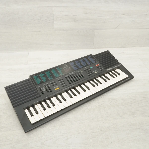 Used Yamaha PSR-E403 61-Key Keyboard 61-Key