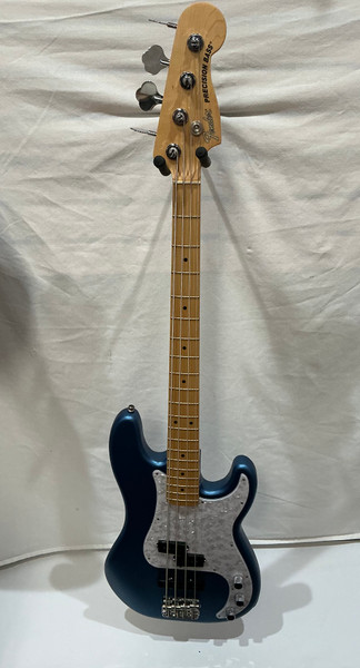 Used Fender 2022 AMERICAN PROFESSIONAL II P-BASS P Type Bass