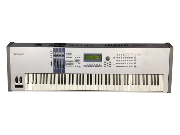 Used Yamaha Motif ES8 Keyboard 88-Key