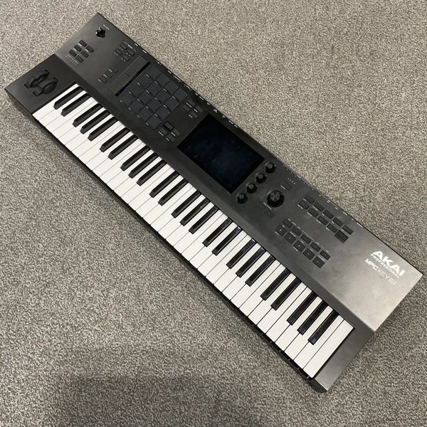 Used Korg TRITON EXTREME 61 61-Key Synthesizer 61-Key