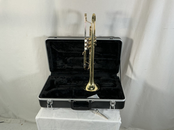 Used Bach TR-300 TRUMPET WITH CASE Trumpet