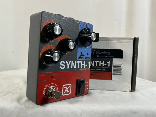 Used Audible Disease Dementia DM-1 Synthesizer Pedal