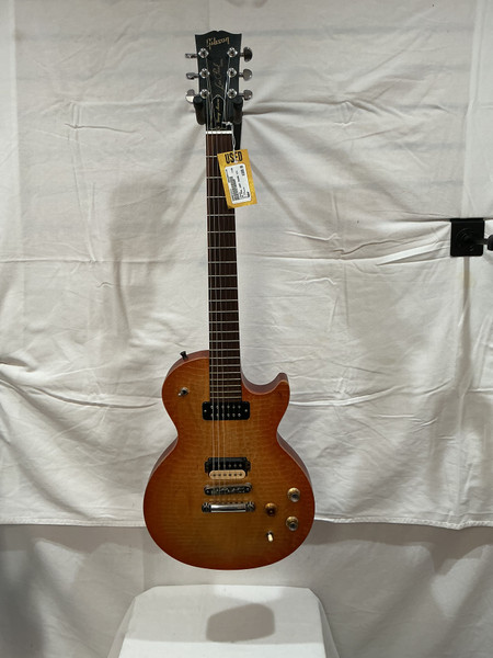 Used Gibson LES PAUL CLASSIC 2020 LP Type Electric Guitar Red 6-String