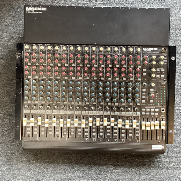 Used Mackie 1604-VLZ PRO Rackmount Mixer
