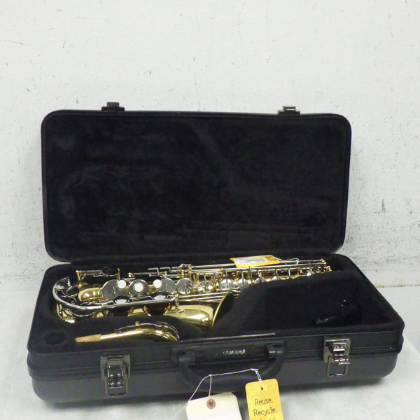Used Yamaha YAS-26 ALTO SAXOPHONE Alto Saxophone