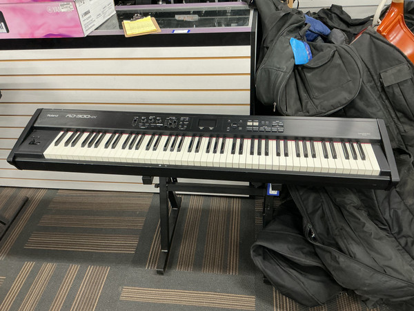 Used Roland RD-300NX 88-Key Keyboard 88-key
