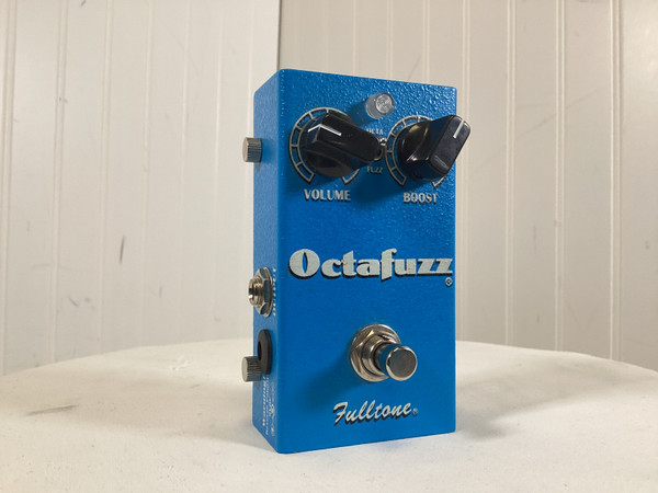 Used BEARFOOT CANDY APPLE FUZZ Fuzz Pedal