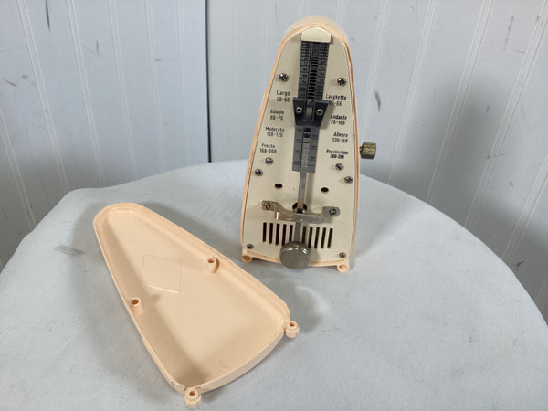 Used Planet Waves DESKTOP TUNER PW-CT-07 Instrument Tuner or Metronome