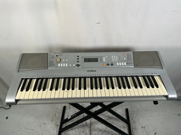 Used Yamaha PSR E403 KEYBOARD W/PWR 61-Key Keyboard 61-Key