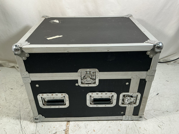 Road to A FC盤 Used 26 IN X 21 IN ROAD CASE Medium Road Case