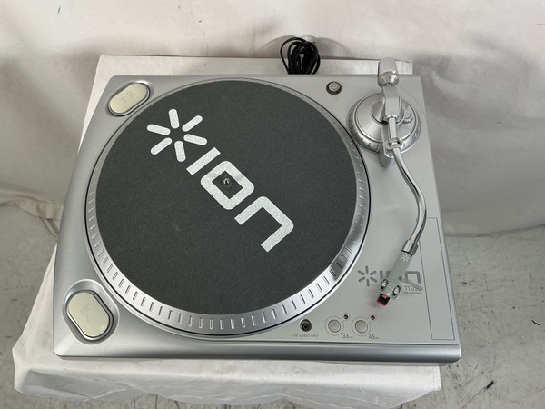 Used Ion ITTUSB TURNTABLE Turntable