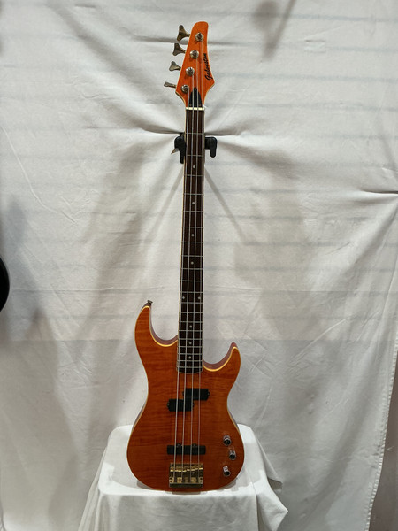 Used Donner DUB-1 UKE BASS Bass Guitar Wood 4-String