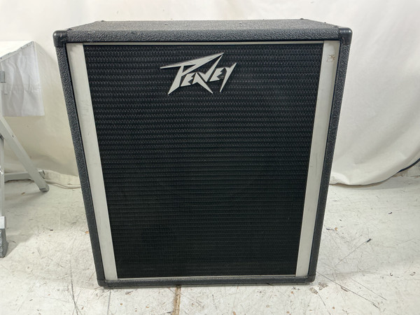 Used Behringer ULTRABASS BA115 1 x 15 Bass Guitar Cabinet 1 x 15