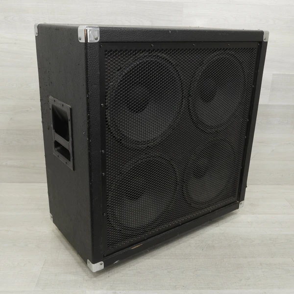 ベリンガー　ギターアンプ　キャビネットスピーカー　BG412F Used Behringer BG412F 4 x 12 Guitar Speaker Cabinet 4 x 12