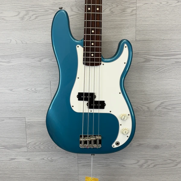 Fender Precision Bass メキシコ 2003年製 メキシコ工場で作られるフェンダー・プレシジョンベース - ベース博士