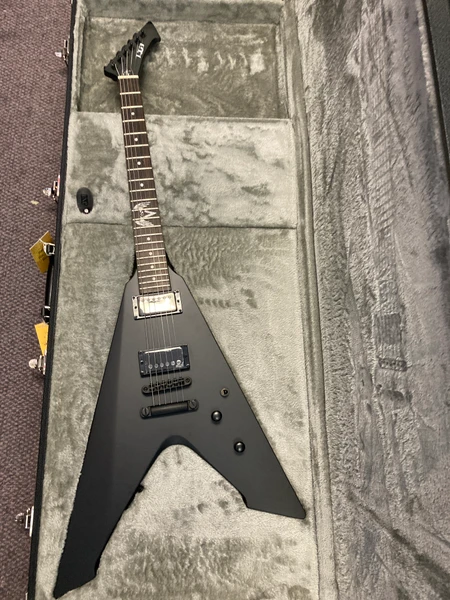Used Dbz Venom Electric Guitar Red