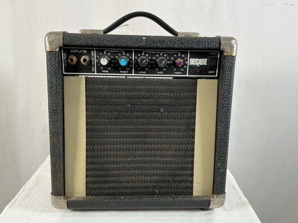 Used Peavey DECADE 1 x 8 Solid State Amplifier 1 x 8