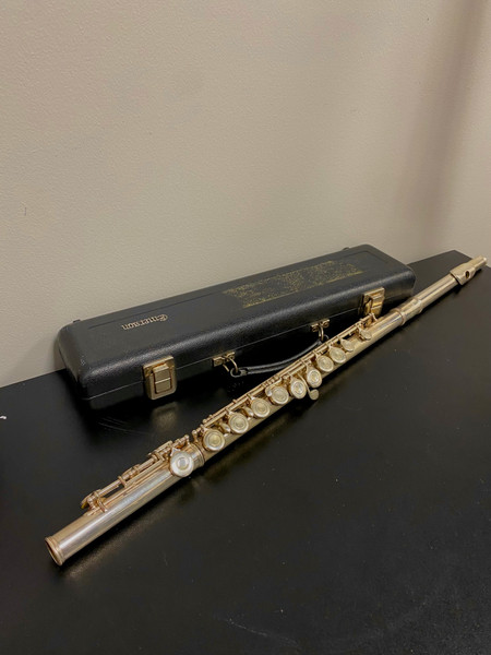Used Yamaha 225SII MIJ Student Flute