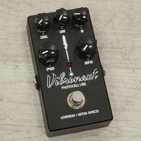 Used BIG KNOB PEDALS VIBE TONE ROTARY EFFECT Vibrato Pedal