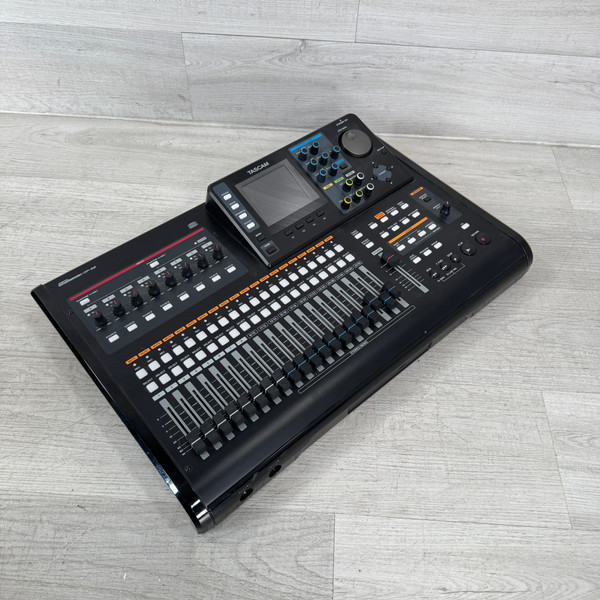 Used Yamaha MG16CX-USB Mixing Console
