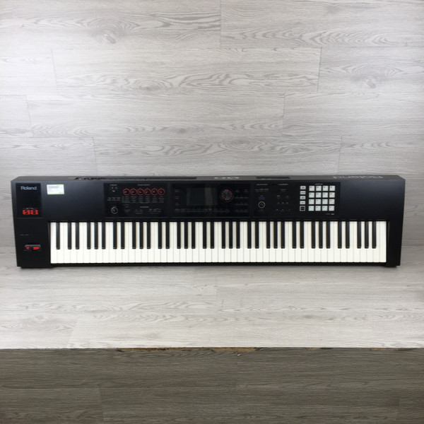 Used Yamaha Motif ES8 Keyboard 88-Key