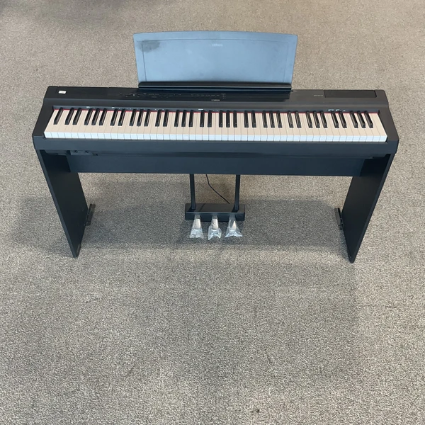 Used Yamaha CLAVINOVA CLP-123 W/BENCH 88-Key Console Dgtal Piano