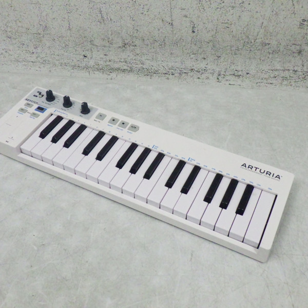 Used Novation LAUNCHKEY 49 MK2 -FADERS 49-Key Controller 49-Key