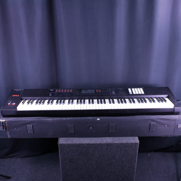 Used Yamaha Motif 8 - Sampling Synthesizer Workstation - 88-key