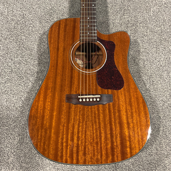 Used Taylor ACADEMY 10E Solid Top Acoustic Guitar Natural