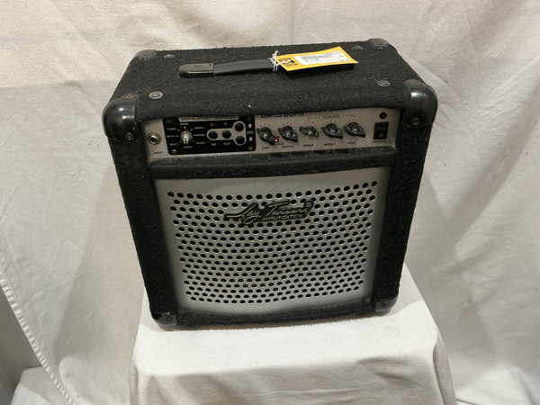 Used Peavey BLAZER 158 1X8 15-WATT PRACTICE AMPLIFIE 1 x 8 Solid