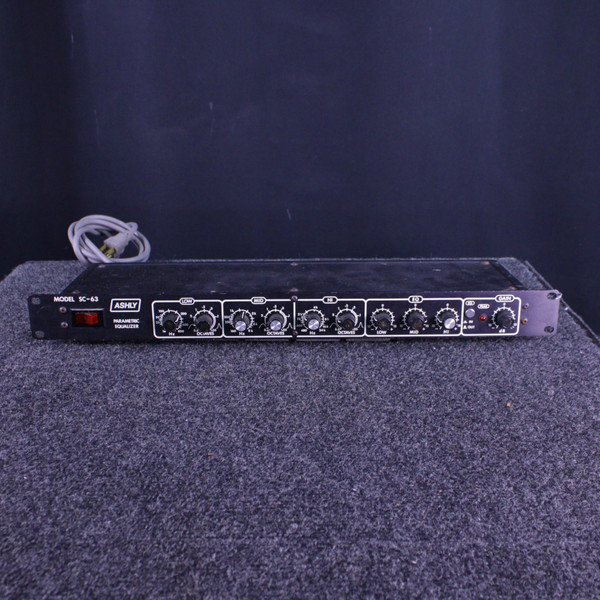 Used Behringer DEQ2496 PRO EQ Equalizer