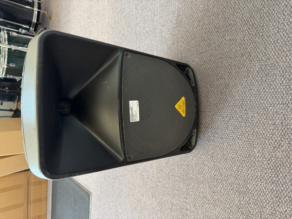 Used BEHRINGER EUROLIVE F1320D Powered Speaker