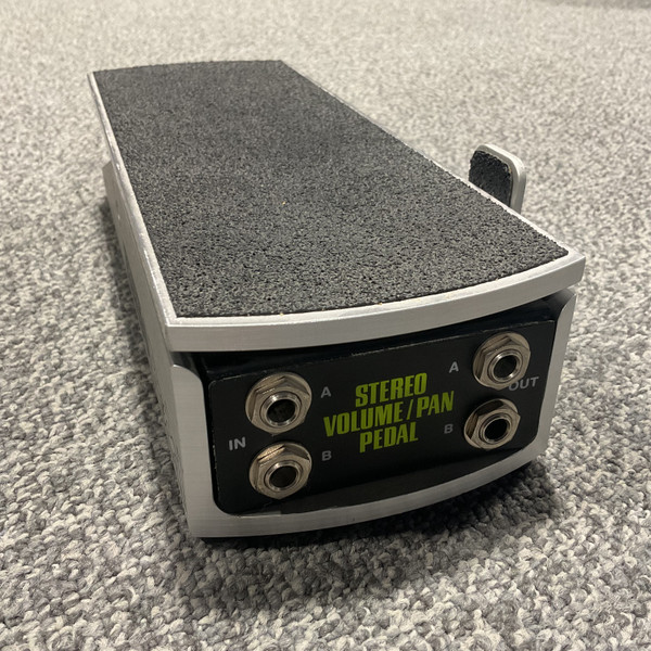 Used ERNIE BALL MVP Guitar Volume Pedal