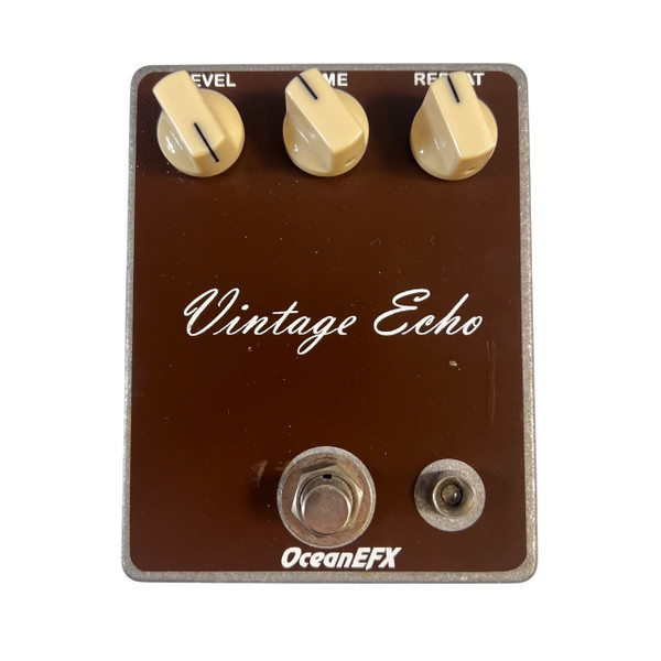Used Behringer EM600 Echo Machine Pedal