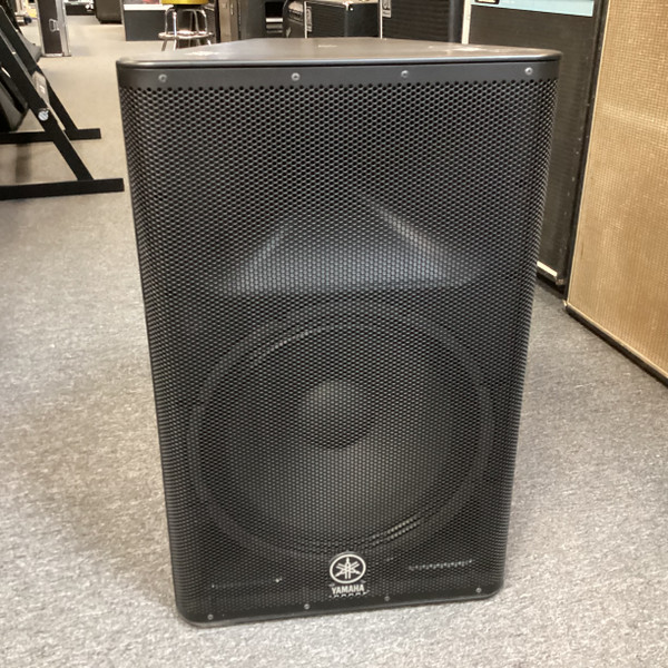 Used Mackie THUMP 215 PWRD SPEAKER Powered Full Range Speaker Cabinet
