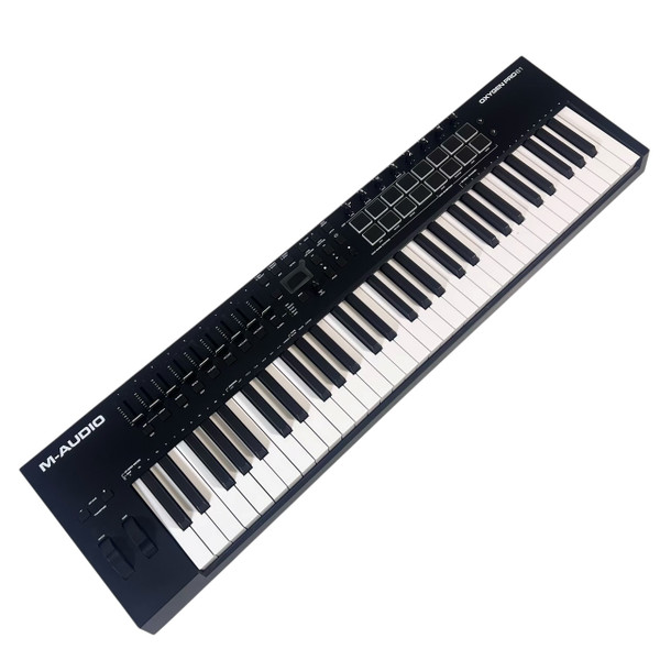 Used Akai ADVANCE 61 61-Key Controller 61-Key