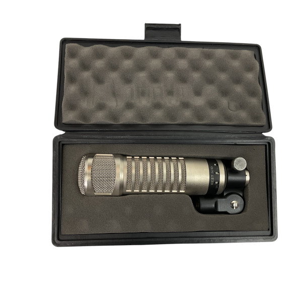 Used Shure SM7B Dynamic Microphone