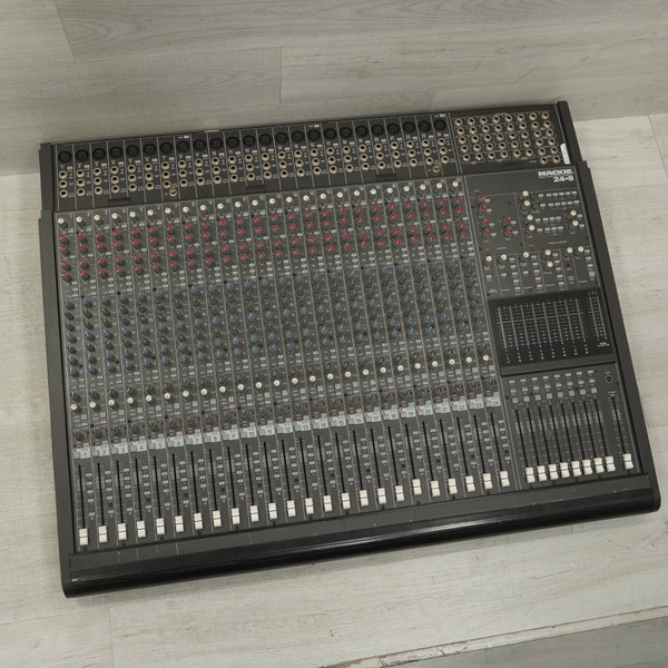Used Mackie CFX20 Mixing Console