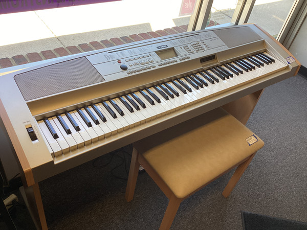 Used Yamaha P-200 88-Key Keyboard 88-key