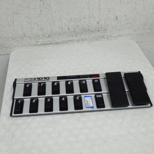 Used BEHRINGER FCB1010 MIDI FOOT CONTROLLER