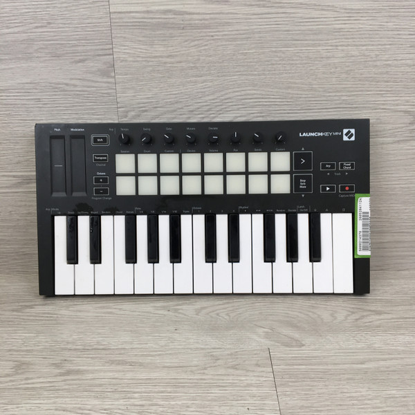 Used KOMPLETE KONTROL M32 25-Key Controller 25-Key