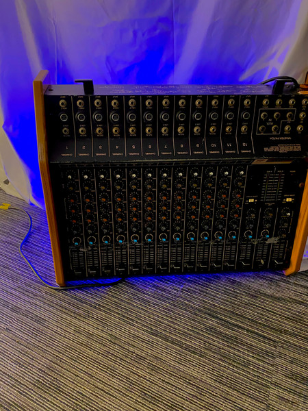 Used Peavey MD II 8X2 MIXER Mixing Console