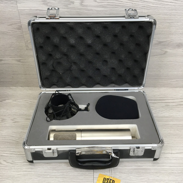 AKG C1000S マイク　ケース・付属品有り Used Akg C1000S CONDENSOR MICROPHONE W CASE Condenser Microphone