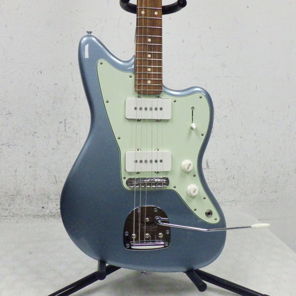 Used Squier VISTA JAGMASTER 1997 Offset Double Cutaway Electric