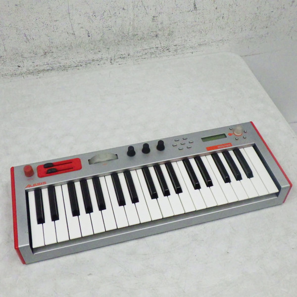 Used ELEKTRON MODEL CYCLES Synthesizer