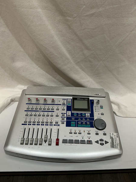 Used Roland CD-2 Compact Recording Device