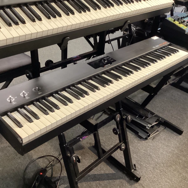 Used Studiologic SL88 STUDIO 88-Key Controller 88-key